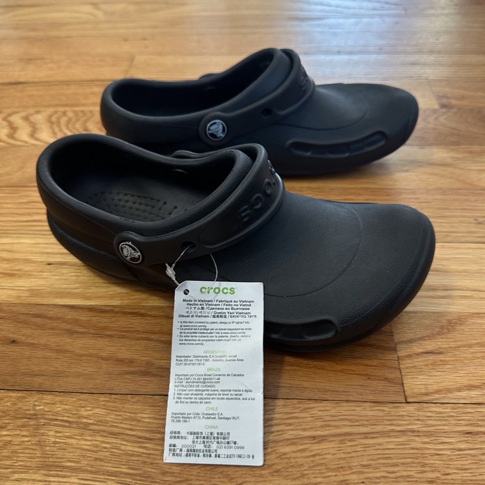NWT Crocs Bistro Work Clog Black size W6/M4